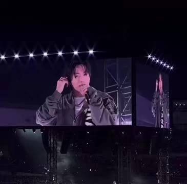 田柾国圣地亚哥Day2亮相BTS世界巡演ARIRANG