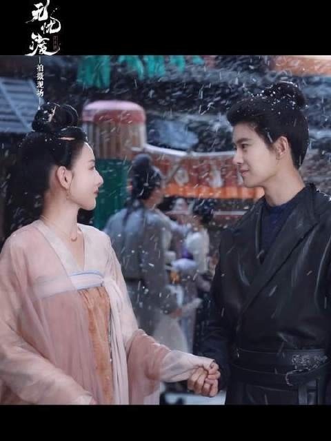 雪花落下的一瞬间，爱意也倾泻而出