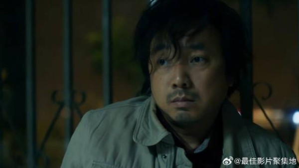 程勇不让儿子移民 竟对怀孕妻子动手，下秒害自己进警局