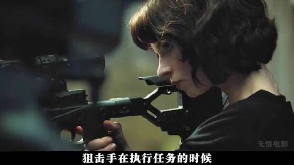 这女演员太漂亮了，身材又好个头还高！