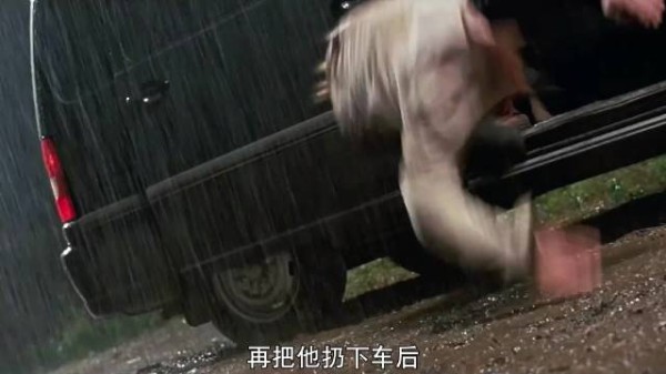 因恻隐之心遭酷刑活埋，七年忠诚破碎
