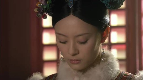 华妃跟甄嬛一对一谈话，还放不下架势