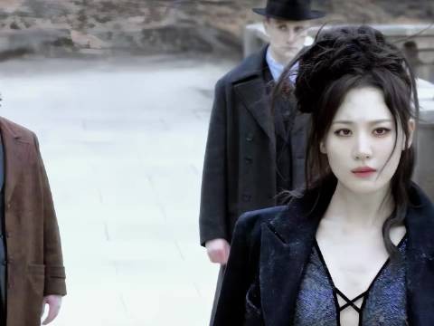“ 渴望被爱的纳吉尼，被斩于罗赫相拥前 ”