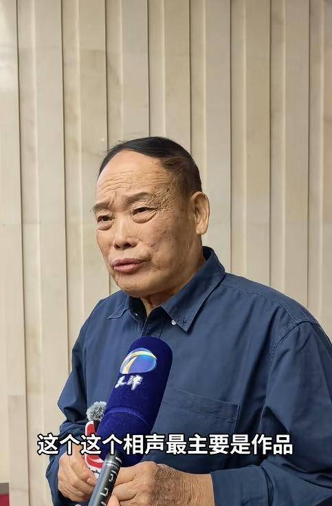 赵伟洲受访聊当下相声现状，直言问题挺多，垃圾打包终究还是垃圾