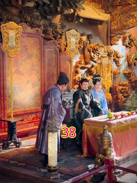皇上无奈只能宣布文武比试，代表南洋商队的秦王胜出