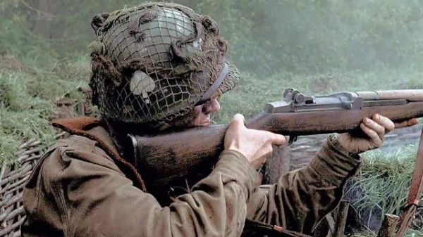 13名伞兵突袭60德军4挺重机枪,布雷库特庄园战役