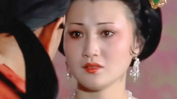 杨贵妃夫妻恩爱被拆散,突然要嫁公公当小妾