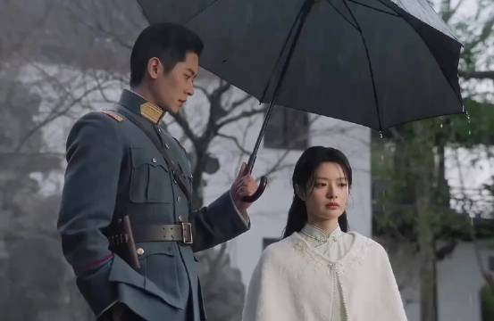 “爱让高位者俯首称臣” 玉簟秋