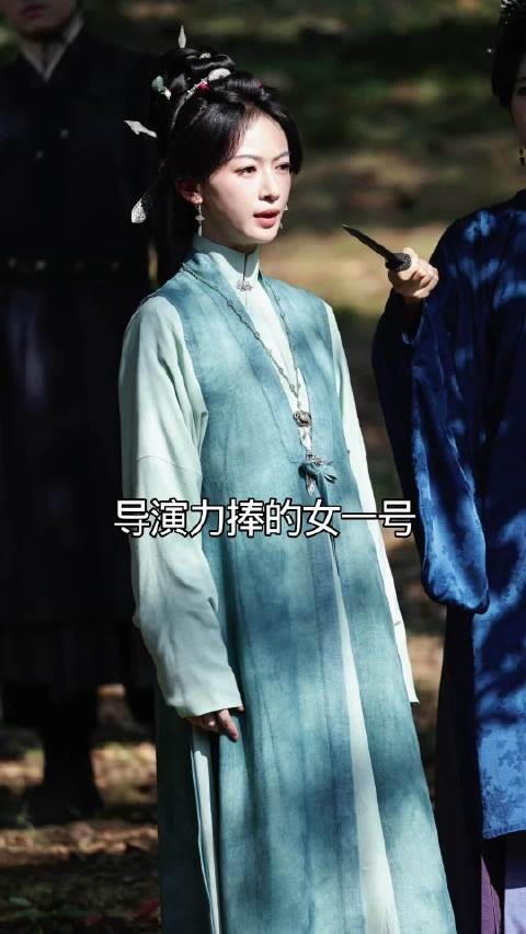 吴谨言资源真好，又当女一号了，快要超越白鹿了吧！