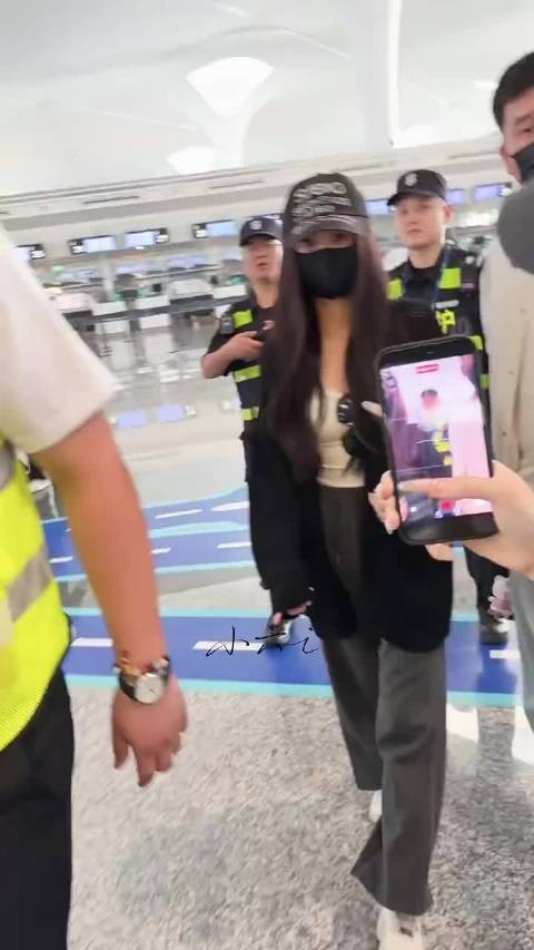 虞书欣杭州出发出国筹备专辑
