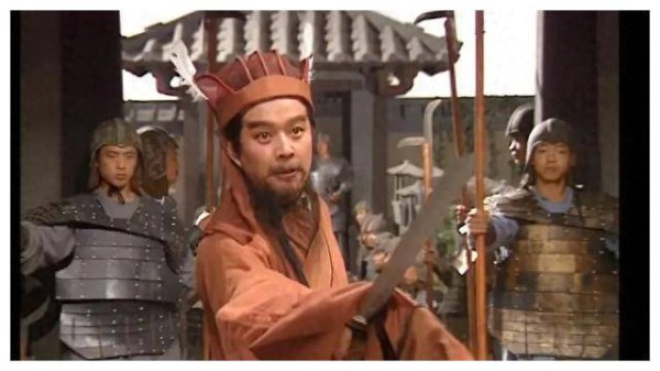 三国演义：将满手好牌打得稀烂，以致结局惨淡的十大诸侯