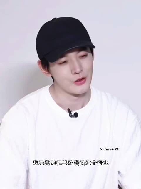 邓为几百次试镜被拒，坚持等来机会