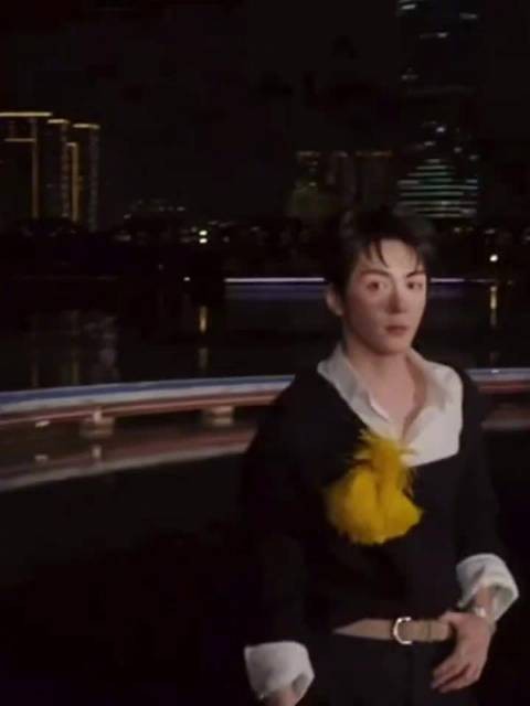 刘冲当面夸曾舜晞帅,白鹿同场反应有看点