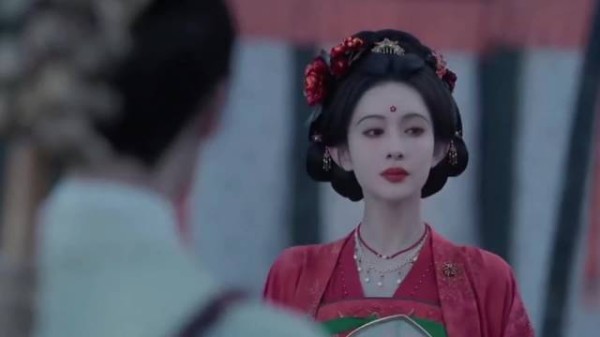 好惨一男主，刚见到女主就被嫌弃当歹人都不够格，接着带路家都被拆了