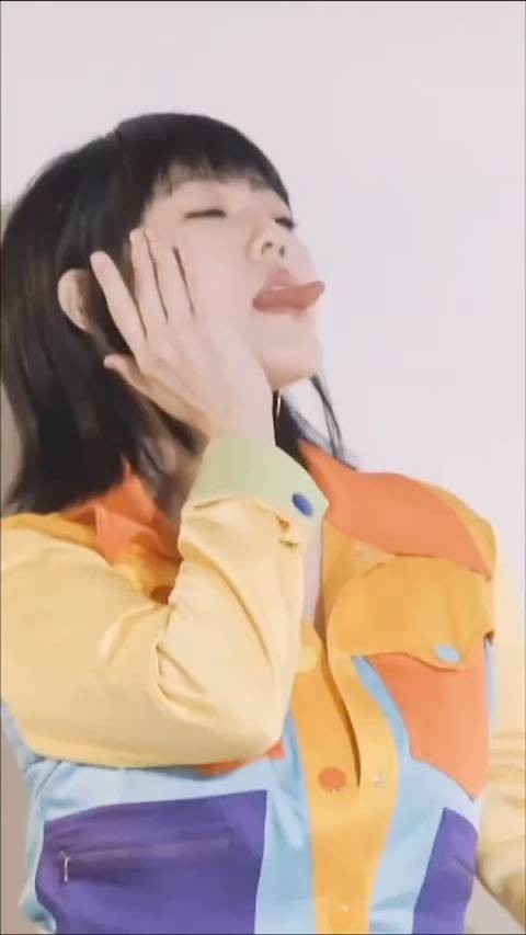 娱乐圈万人迷台湾省小S 女人味十足