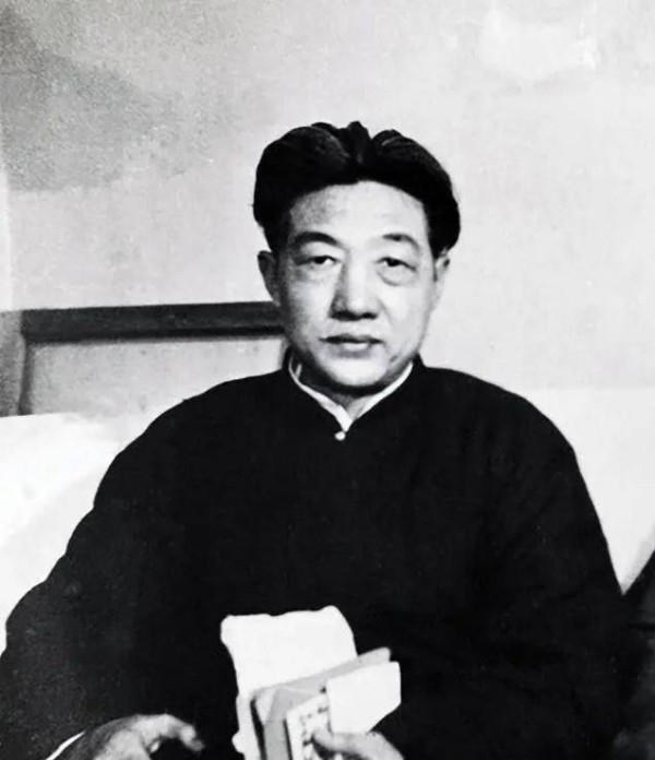 徐悲鸿与妻子婚变，带病赶稿100幅画和100万元，作为离婚费