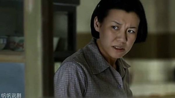 德华听到哥聊别的女人，瞬间大怒…… I