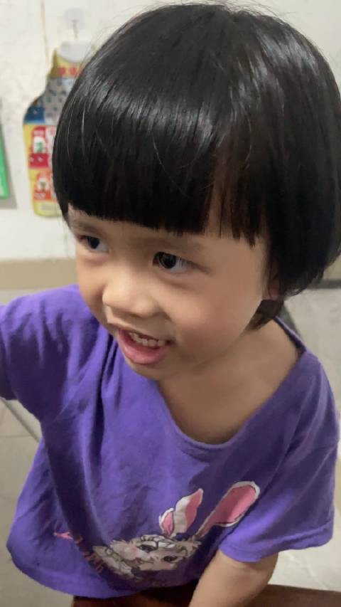 三岁的二公主真可爱