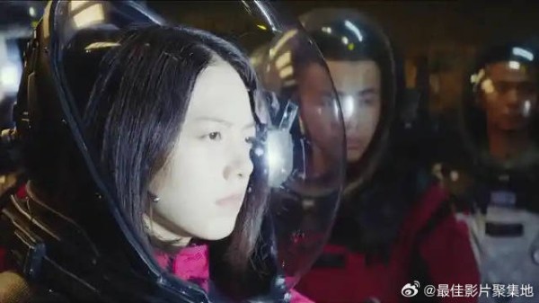 刘启带朵朵来到地表 温度急剧下降,眼前景象太震撼!