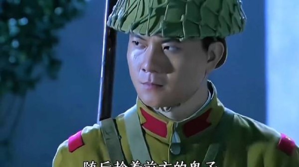 男人竟然被炮弹炸晕了过去，太危险了
