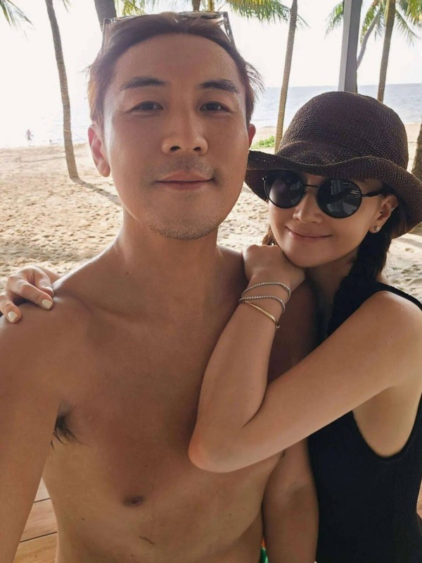 TVB视帝谭俊彦陪妻儿游富国岛,任祉妍晒泳装照,老公甘当摄影师