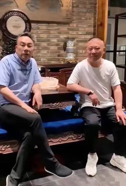 一声“杨老五”引爆相声社！圈内辈分是规矩，台上发火反倒丢了体面