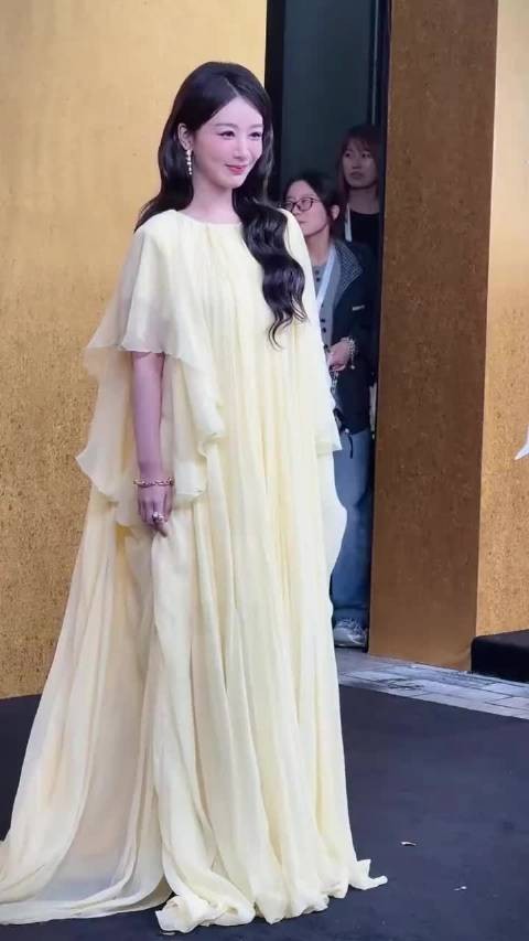 杨紫能站稳演员路，离不开三位引路人！