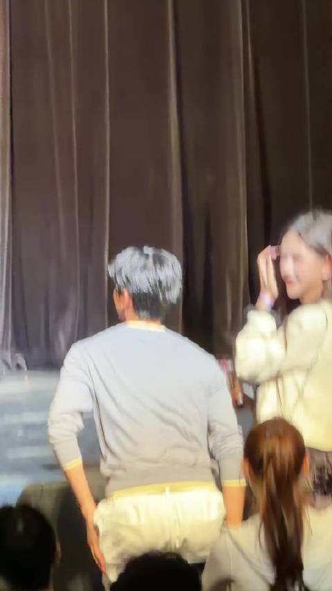 不会是脱口秀那个韩国男生吧,不是当场否认还联谊和同场女生互给微信了吗?