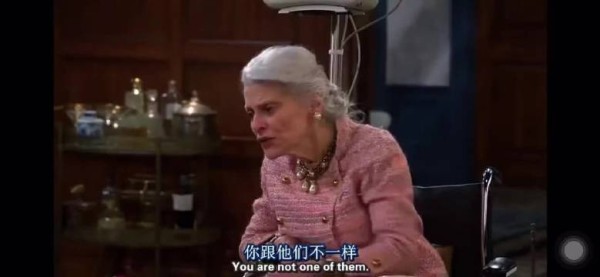 卡若琳好勇敢又坚强乐观，我真的很佩服她