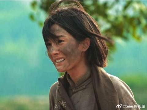 这一刻,隔阂烟消云散