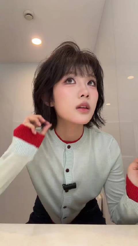 诶,这是哪儿来的声音?