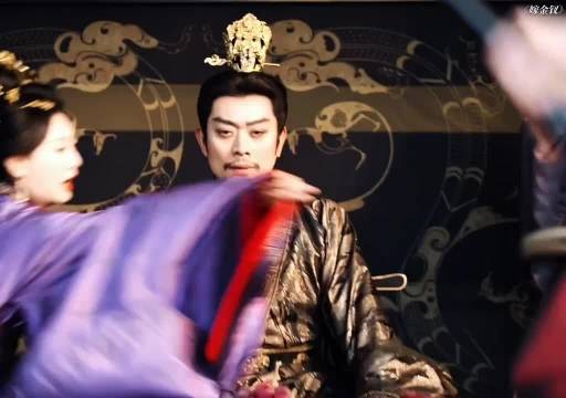 皇帝考验皇子们，结果没有一个皇子来护驾 ， 嫁金钗 田曦薇