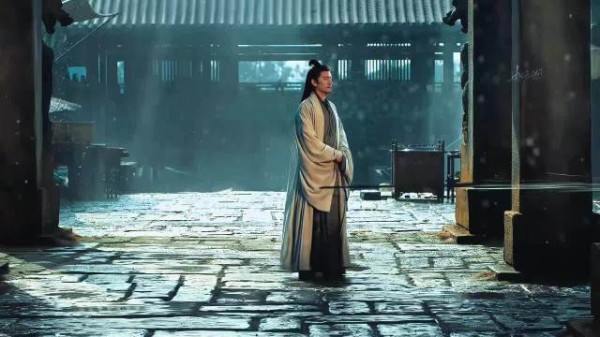 李宛妲很适合武侠,戴斗笠那一幕甚至有点二次元
