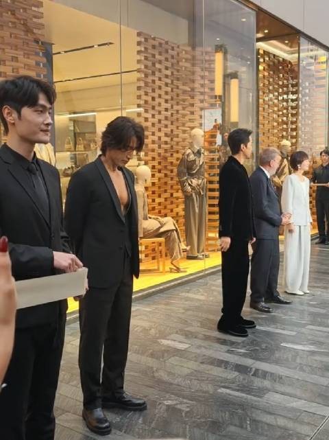 胡歌 言承旭 两个帅男人同框