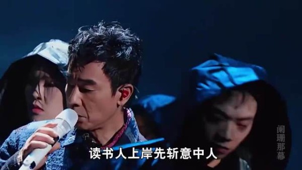 最好的爱情是：她在闹他在笑！谁懂陈小春那个一直没变宠溺的笑容！应采儿