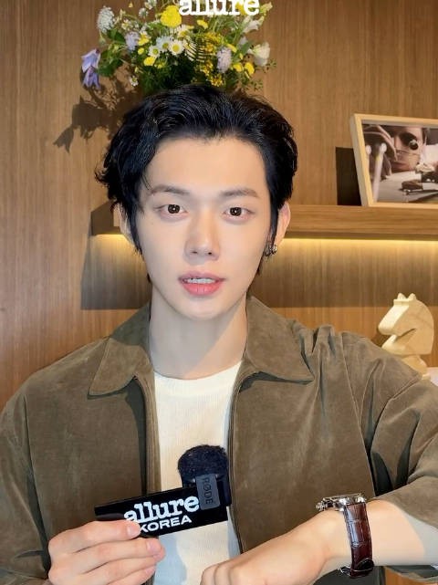 261029 浪琴站台 ：现在是几点了呀？ ：现在是让你心动的时刻