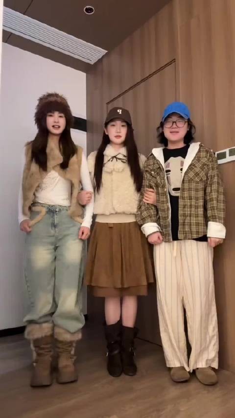 猪妞一装唐我就又想揉着她宝着她恨不得为她再看一个玫瑰轻颤时