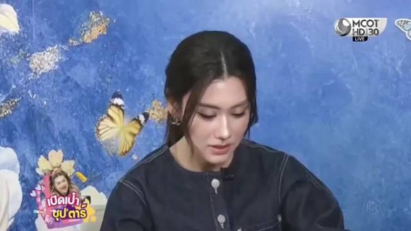 Lena这是宣传电影还是炫耀有女友呢？！