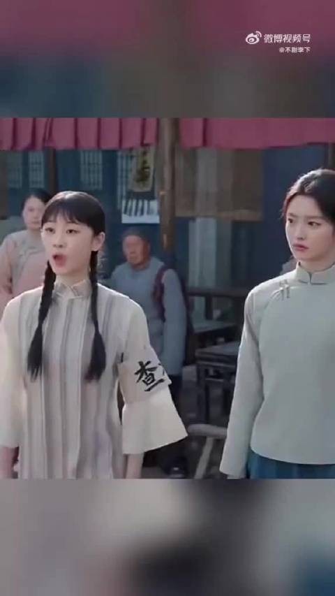 这台词简直像群演摸鱼演戏